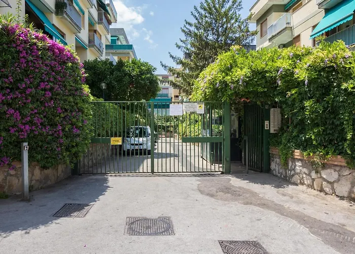 Azzurro Park - De Vivo Realty * Sorrento