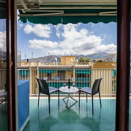 Azzurro Park Appartement